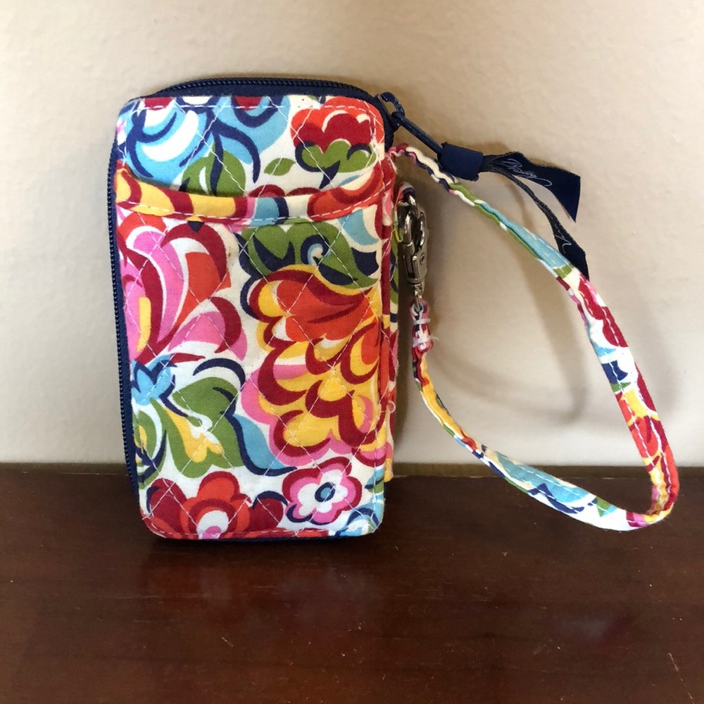 Vera Bradley hope garden wristlet